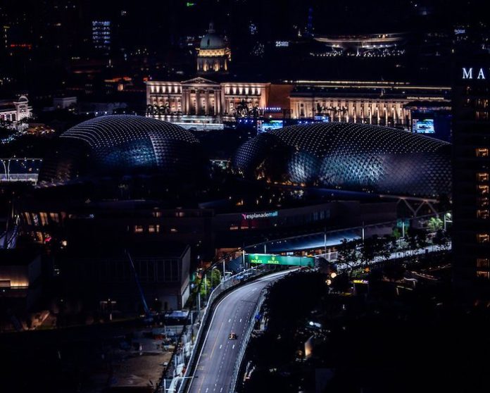 Norris logra la pole en Singapur por delante de Verstappen y Hamilton mientras Ferrari sufre una sufrida clasificación