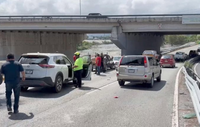 Choque múltiple en Constitución deja 2 lesionados