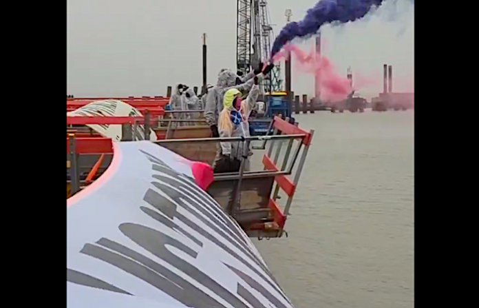 Video: Ecoactivistas ocupan una terminal de GNL en construcción al norte de Alemania
