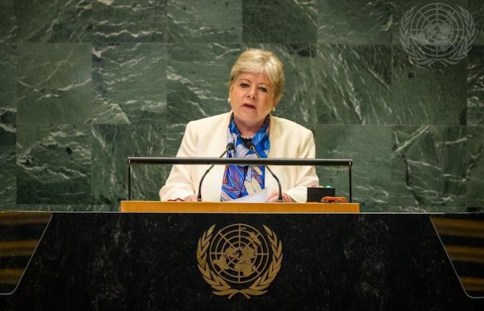 México auspicia el diálogo en Venezuela y condena el bloqueo económico a Cuba