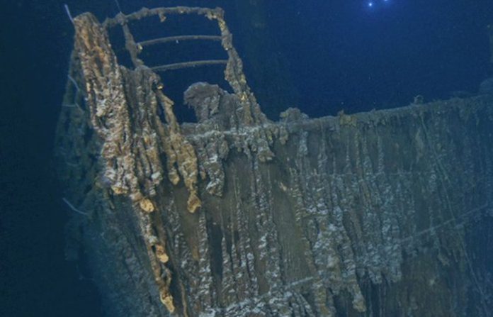 El Titanic pierde una parte de la barandilla recreada en la cinta de Cameron