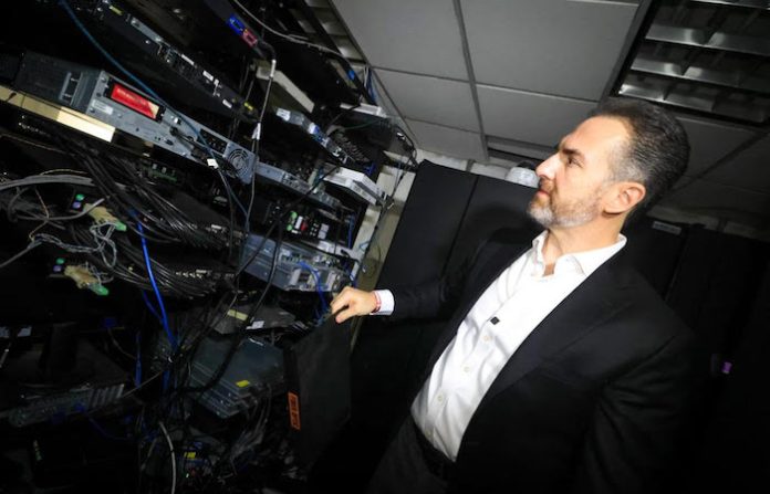 Alcalde de Monterrey anuncia rehabilitación del C4i4 ante mal estado de instalaciones