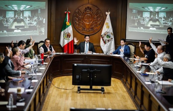 Cabildo de Monterrey aprueba sesiones solemnes para Tercer Informe y Medalla “Diego de Montemayor”