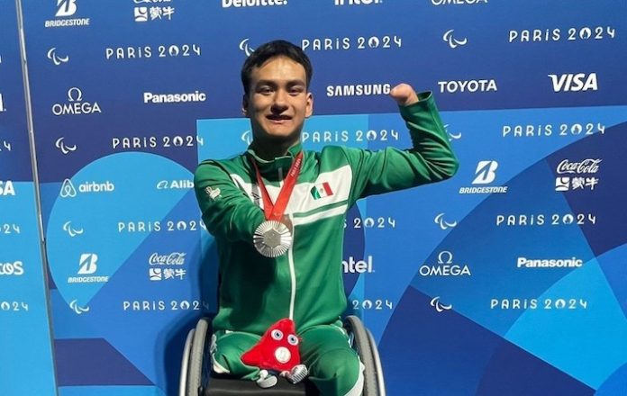 Ángel Camacho consigue su tercera medalla en París 2024