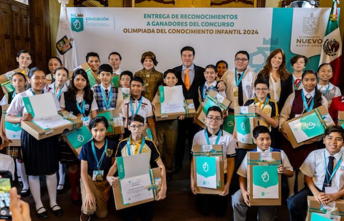 Samuel García reconoce a ganadores de la Olimpiada del Conocimiento Infantil 2024