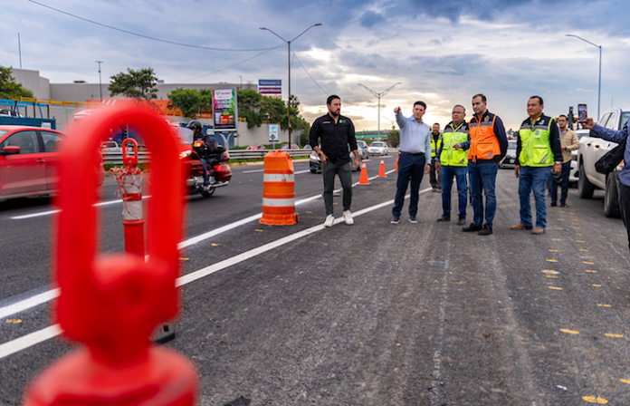 Gobernador Samuel García habilita carril central de la Avenida Miguel de la Madrid
