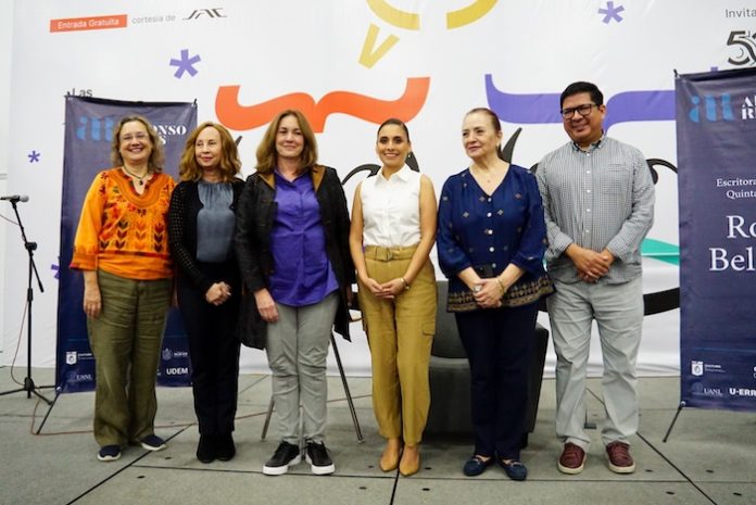 Rosa Beltrán destaca la voz de las mujeres en la literatura durante la FIL Monterrey