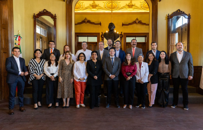 Gobernador Samuel García y diputados del Congreso inician diálogo para abordar problemáticas de Nuevo León