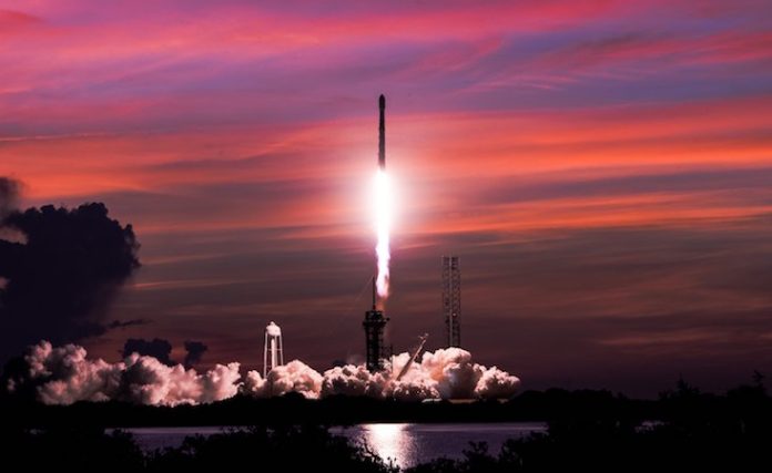 EU autoriza al cohete Falcon 9 de SpaceX a reanudar vuelos