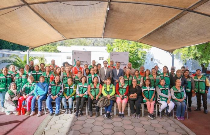 Municipio de Santiago celebra al equipo de limpia del programa “Bárrele, Bárrele” con mejora salarial