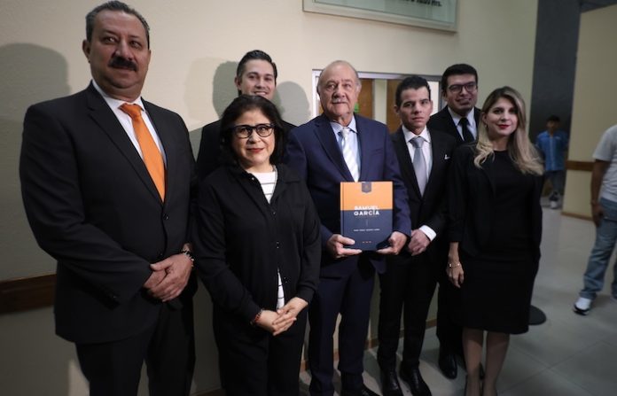 El Gobierno del Estado entrega el Tercer Informe de Samuel García al Congreso