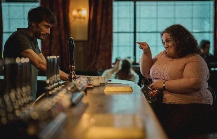 Fiona Harvey avanza en su demanda por difamación contra Netflix por la serie “Baby Reindeer”