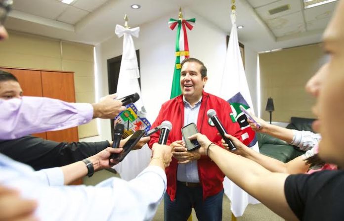 Exigen la renuncia de Javier Navarro por crisis de inseguridad en Nuevo León