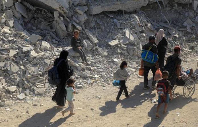 Más de 4.600 refugiados del Líbano cruzan la frontera de Siria en un día