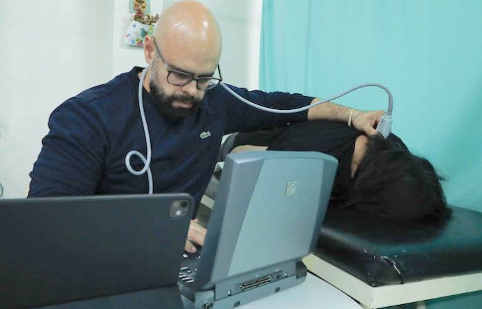 Entregan Reconocimiento al Gobierno y al DIF de Santiago por el Desarrollo Tecnológico del CRI