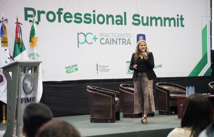 Éxito rotundo en la primera edición del Professional Summit UANL / CAINTRA