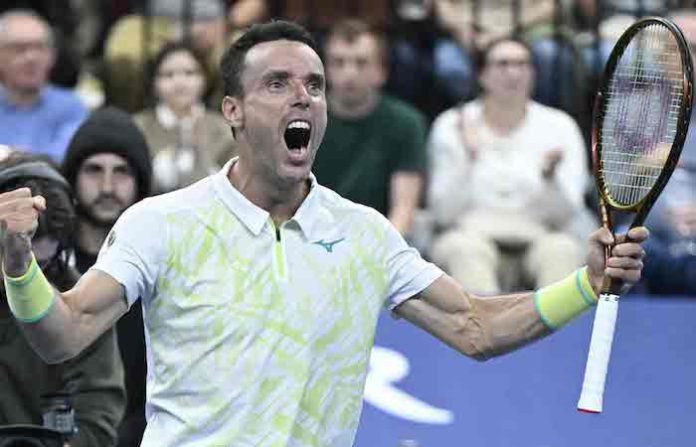 Bautista también puede con Ruud en Basilea