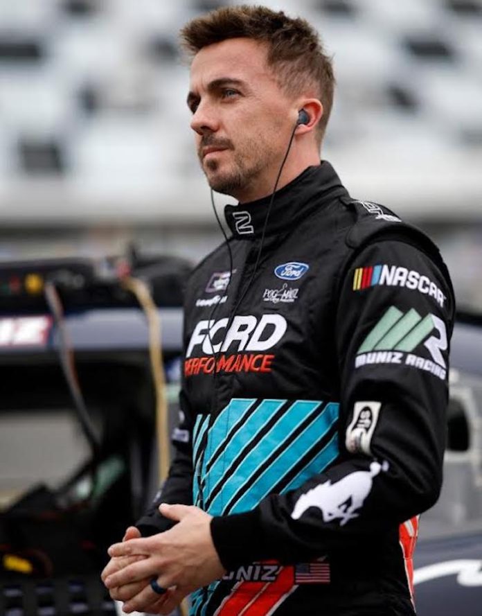 Frankie Muniz pasa de estrella de “Malcolm el de en medio” a piloto de NASCAR a tiempo completo