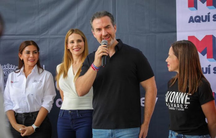 Adrián de la Garza supervisa rehabilitación de espacio municipal en Provileón San Bernabé