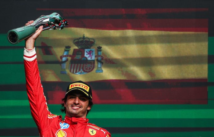 Sainz gana en Ciudad de México por delante de Norris y  Leclerc mientras Verstappen termina en sexto tras penalizaciones