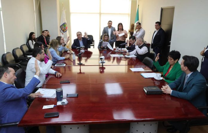 Funcionarios estatales deberán jurar decir la verdad en comparecencias ante el Congreso