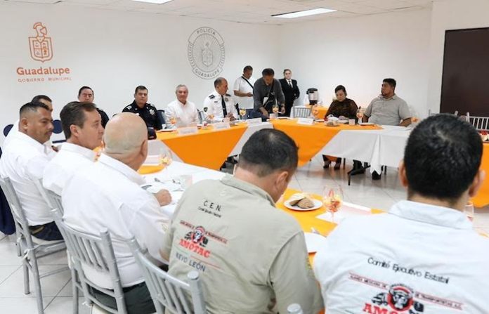 Guadalupe y empresarios acuerdan horario para reducir tráfico de carga