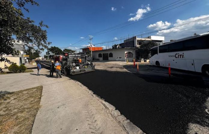 Inician obras de rehabilitación en Avenida Orquídea en Apodaca