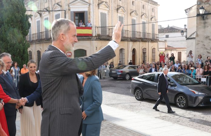 El rey Felipe VI se pronuncia tras ser excluido de la toma de posesión de Claudia Sheinbaum