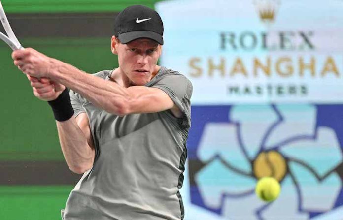 Sinner sobrevive ante Etcheverry en Shanghái