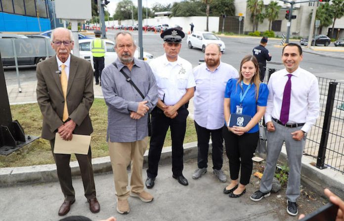 San Pedro reduce tiempos de traslado con agentes viales y semáforos sincronizados