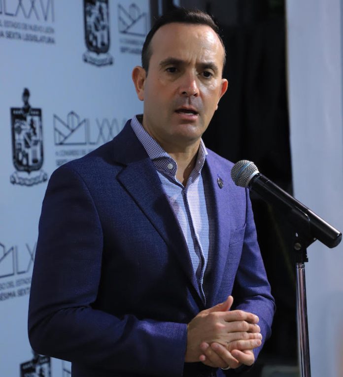 PAN solicita comparecencias por falta de 2,500 camiones de transporte público