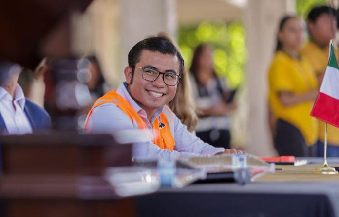 Inaugura Alcalde de Juárez nueva biblioteca en secundaria y rehabilita instalaciones