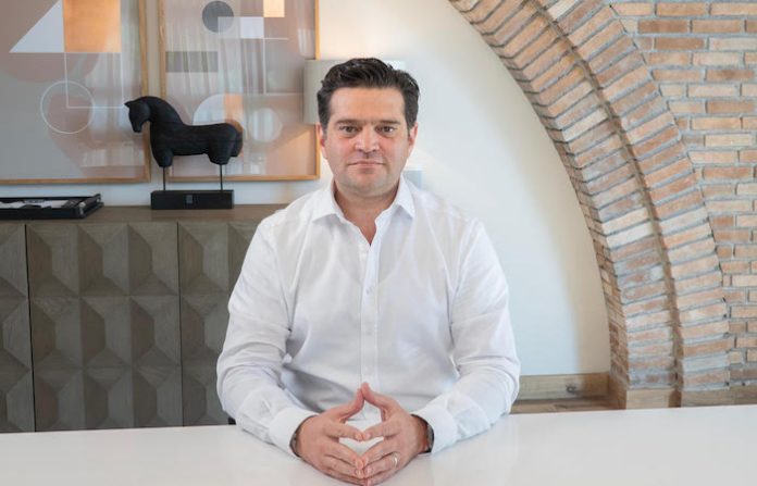 Samuel García rompe récord de sanciones como gobernador: Paco Cienfuegos