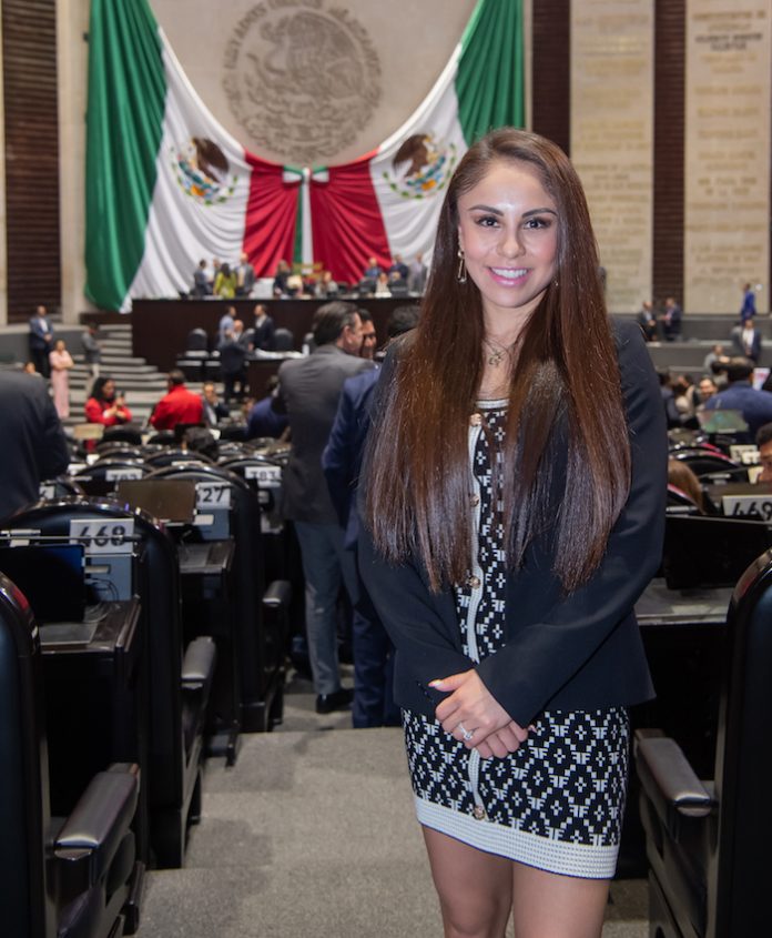 Paola Longoria es nombrada Presidenta de la Comisión del Deporte en la Cámara de Diputados