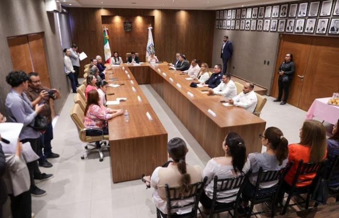 Juárez crea Consejo para la Defensa de los Derechos de los Adultos Mayores