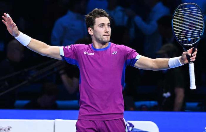 Ruud sobrevive a Alcaraz en su estreno en Turín