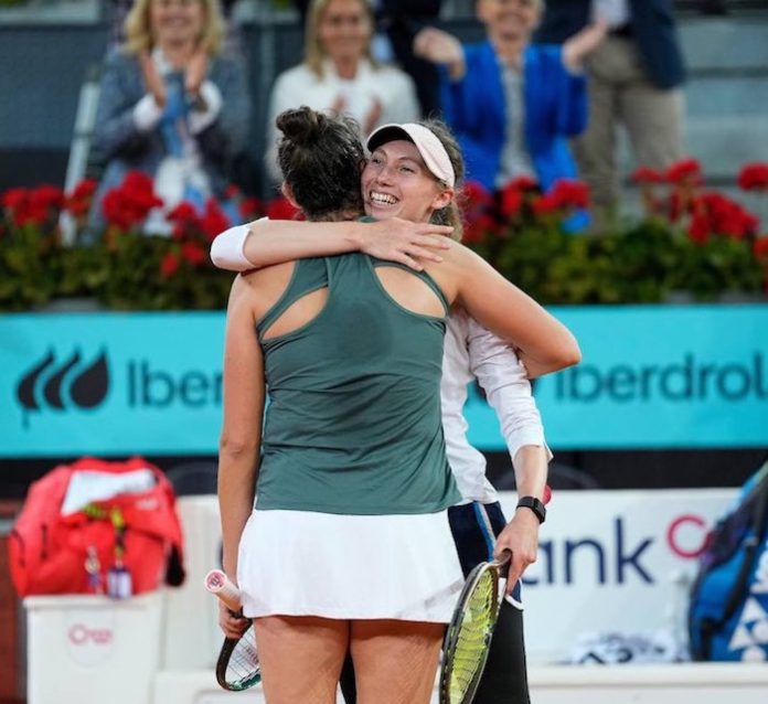 Tenistas Bucsa y Sorribes ganan para España bronce olímpico de 2024 en dobles femenino