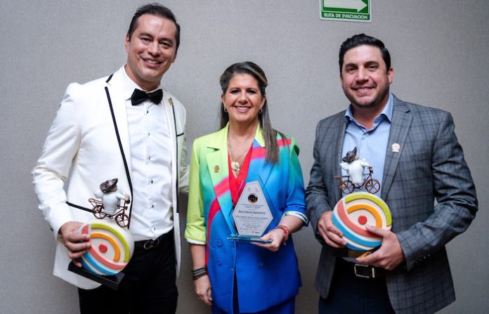 Reconocen a Martha Herrera con el Premio Internacional ALMA 2024 por su impacto social en Nuevo León