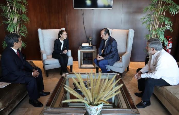 La presidenta de México y el canciller de Panamá analizan la cooperación bilateral