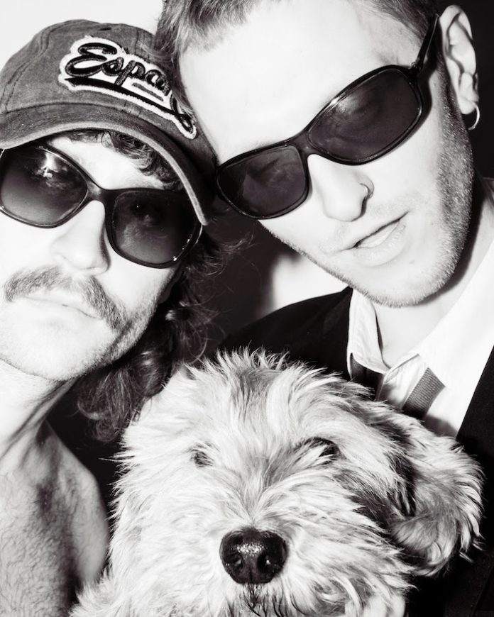 El dúo sueco tibia comparte su nuevo sencillo “Molly in Mexico”