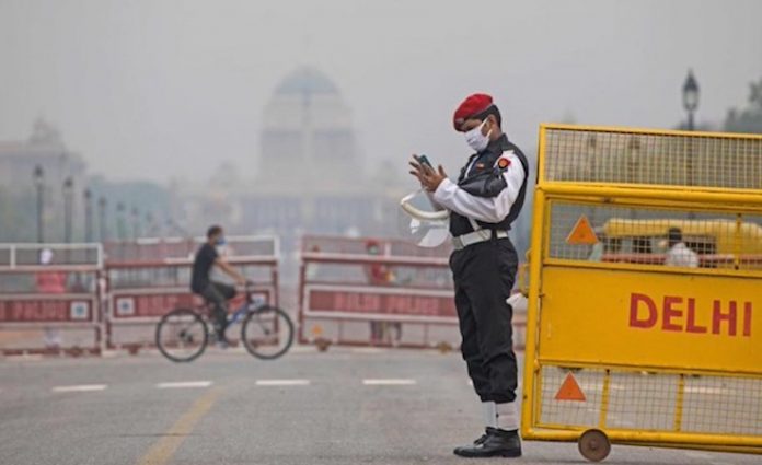 Declaran emergencia en la capital de la India debido a los altos niveles de contaminación