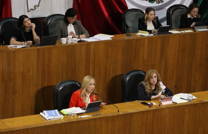 Nuevo León avanza hacia una cobertura universal en salud y combate la violencia de género