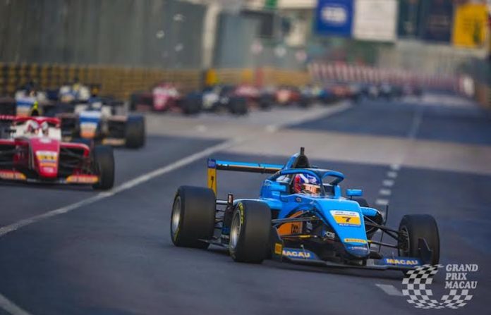 Noel León, primer mexicano en subirse al podio en el GP de Macao