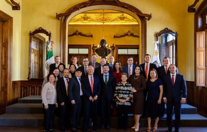 Samuel García impulsa diálogo con el Tribunal Federal de Justicia Administrativa