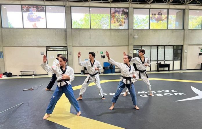 Selección de taekwondo poomsae recibe abanderamiento rumbo al Mundial de Hong Kong 2024