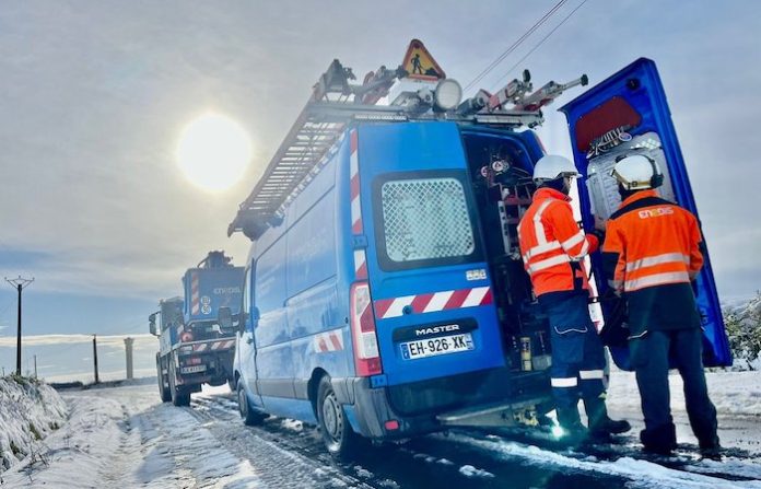 Unos 47.000 hogares franceses siguen sin electricidad por una tormenta de nieve