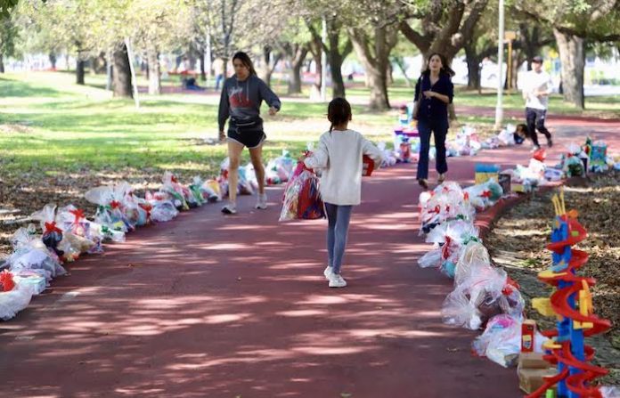 Impulsan sampetrinos la 26ª edición del “Kilómetro del Juguete”