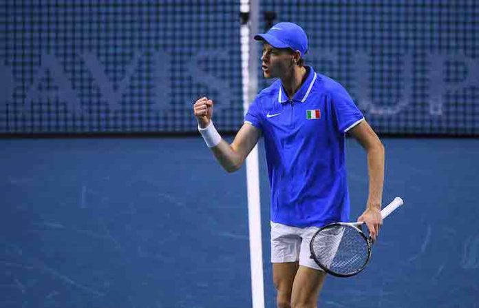 Sinner y Berrettini lideran a Italia hacia la final de la Davis