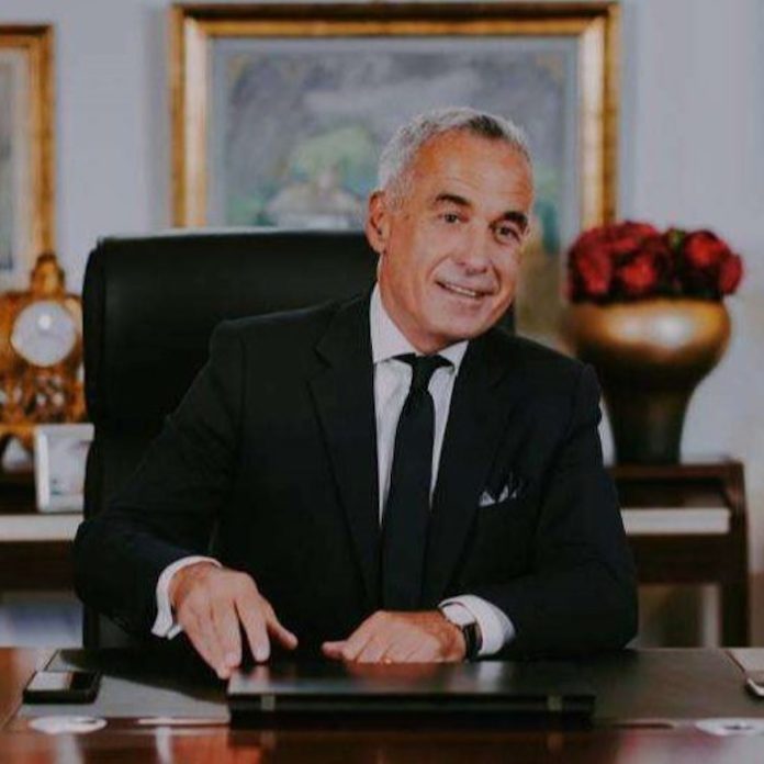 Călin Georgescu supera al primer ministro Ciolacu en las presidenciales de Rumanía