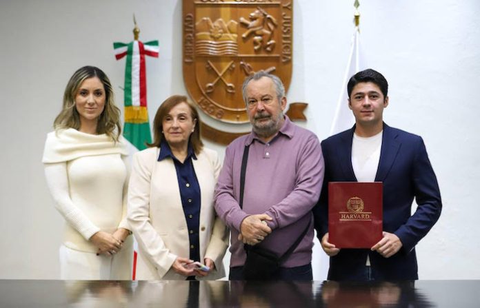 San Pedro impulsa educación de élite con beca para Harvard